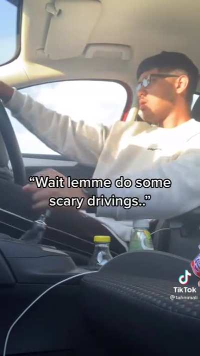 What a Desi boy thinks when he's driving with a girl 👩🏽