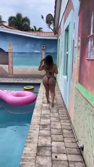 gabby (@mexi.cuban)