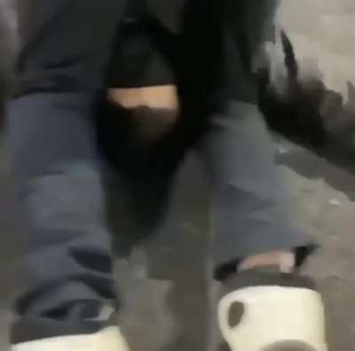 Ain’t NO FUCKING WAY this nigga is smokin a ciggie upside down🤦🏾‍♂️nyc niggas I swear bro