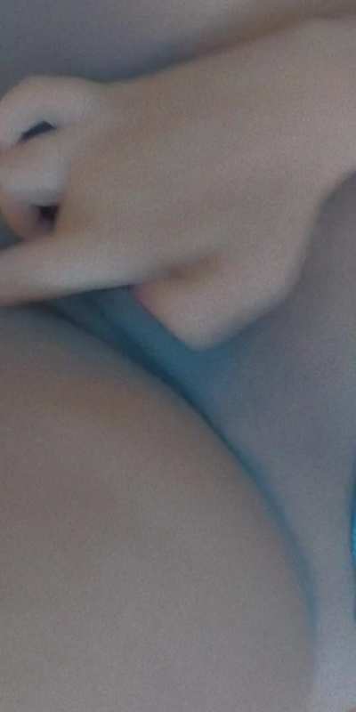Inviting you to taste my(F) wetness