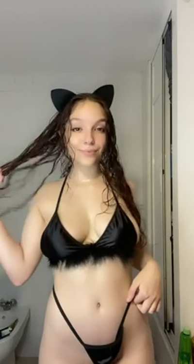 Can i be your favorite slut? [18]😺