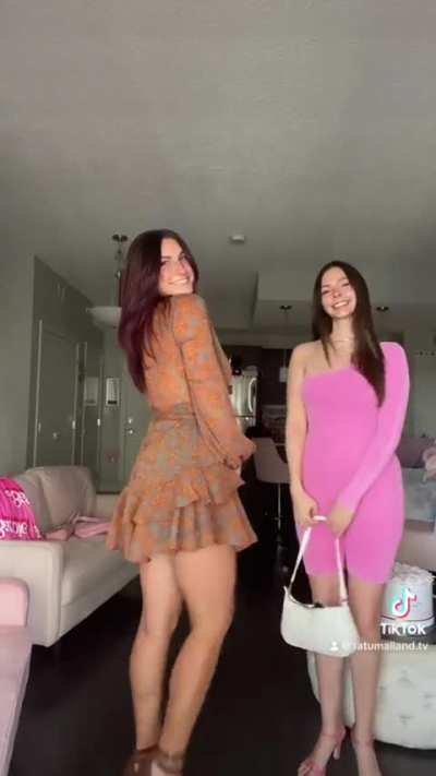 Tate(Left) or Riley(Right)