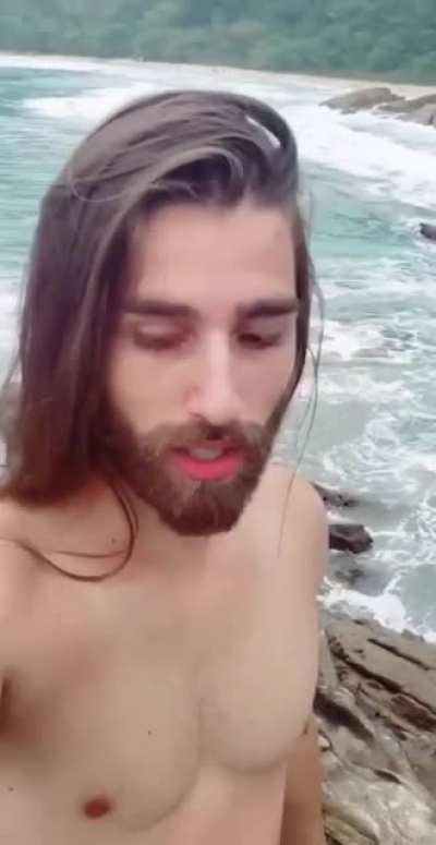 quando Jesus chama a si mesmo, é por que o bagulho foi tenso.