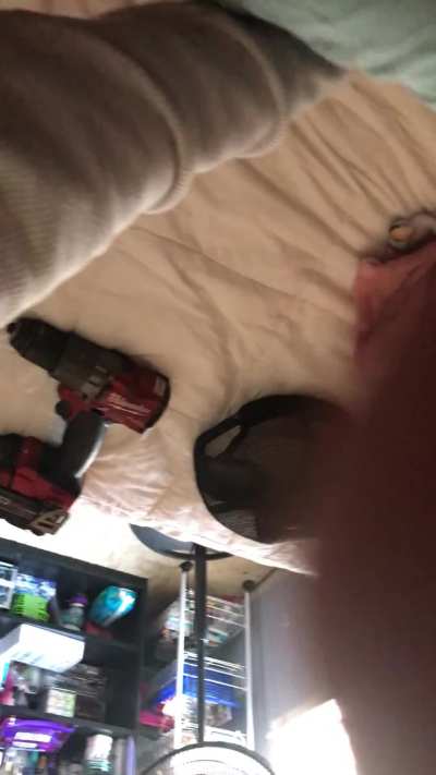 Girlfriend dildos pussy until orgasm