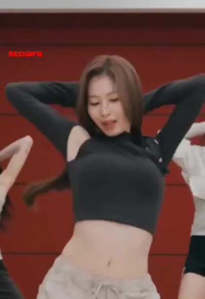 Sana - TWICE