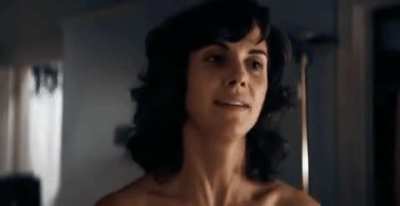 Alison Brie In “Glow”