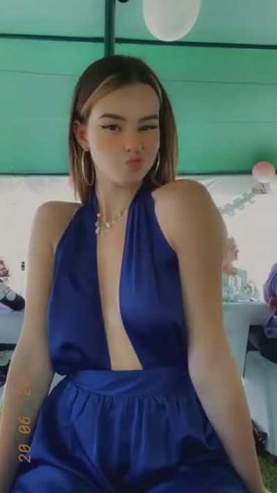 Cleavage 😍😍