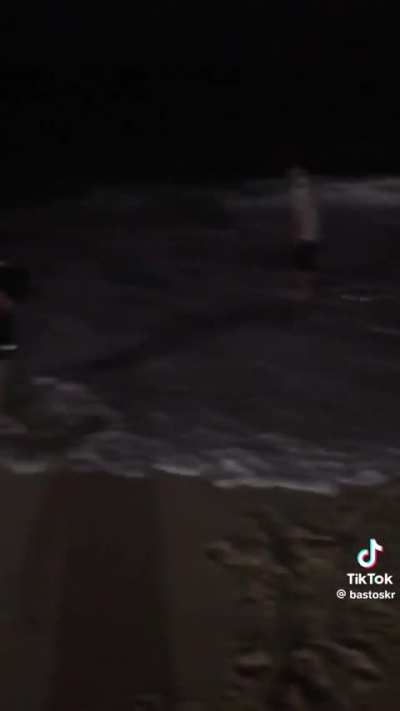 Se desentendeu com o mar