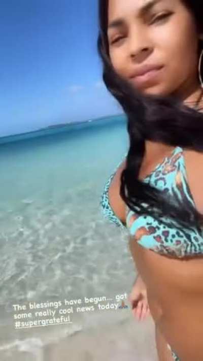 🏝️🌅🩱💙<wbr>🔵🟦