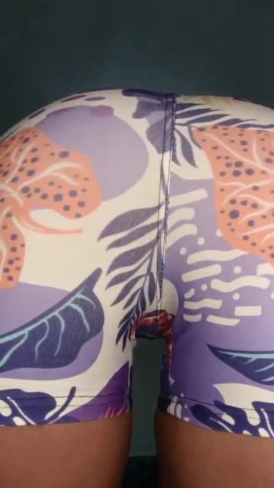 These leggings are stink<wbr>y🙈🤤💋