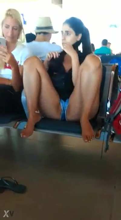 Airport voyeur
