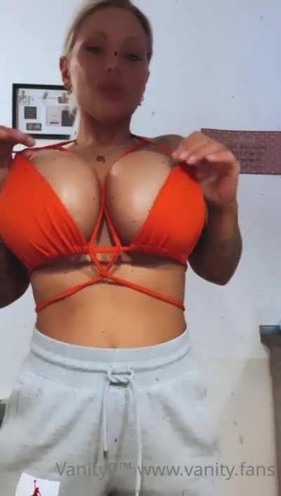 Big Ol Titties 🥵