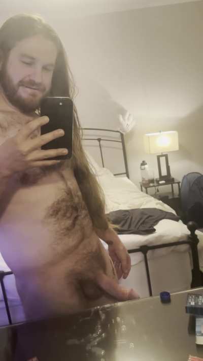 Post-nut Bobblehead! BWC, long hair, fun, silly, horny, new content daily 