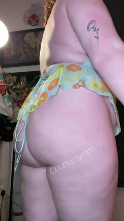 Voluptous vixen
