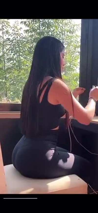 🤤