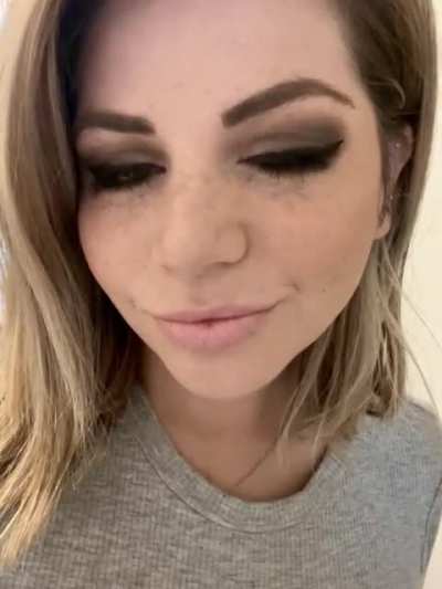 Bringing back the sad girl post from my old account. Still sad, still rad.