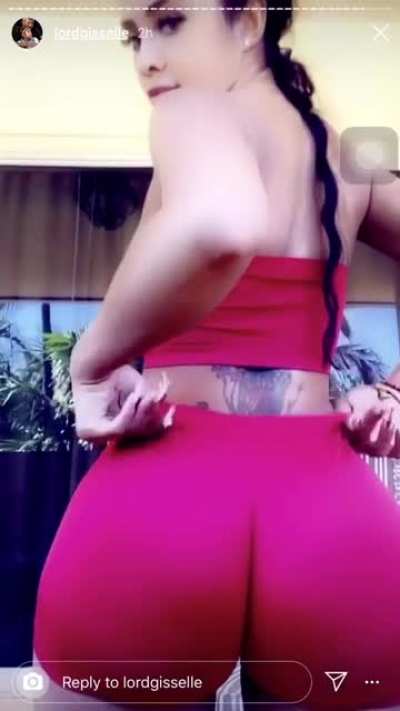 damn ma 🤤