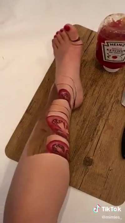 Do da ketchup leg