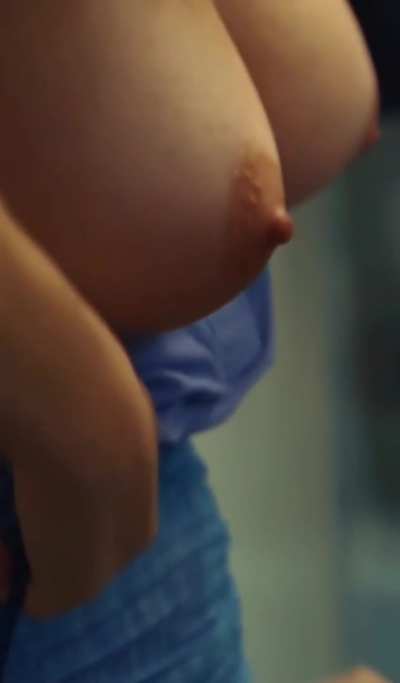 Up close to Sydney Sweeney's amazing tits