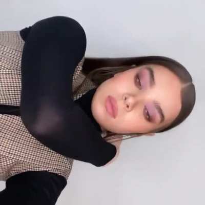 Hailee Steinfeld