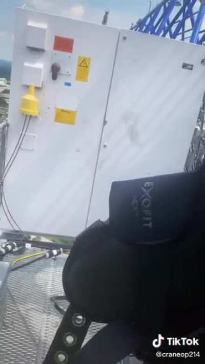 A look at a crane operator’s end of day routine