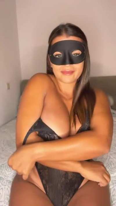 40yo mom, raise your hand if you’d fuck me