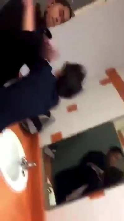 Guy in the blue and grey sweatshirt said “i’m sorry i had to do this to your b*tch-ass” and gets knocked out.