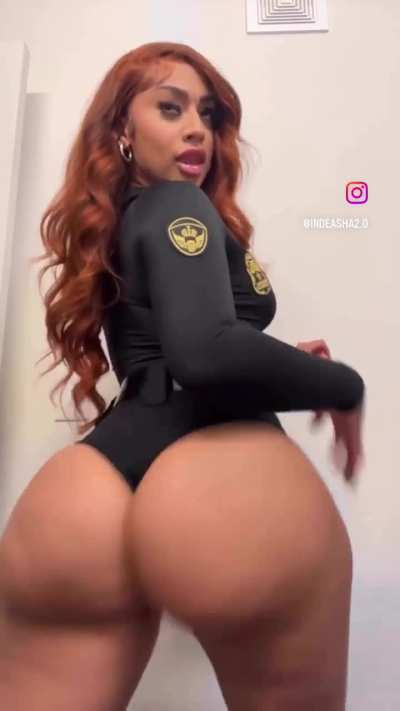 lady cop