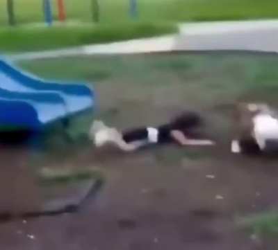 AsSAilant targETing pLayGroUnD vIcTiMs