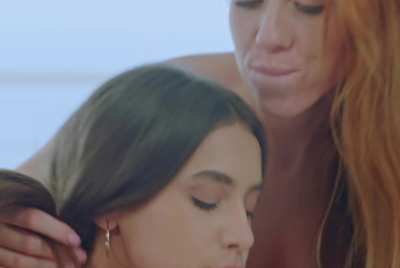 [/r/V<wbr>aness<wbr>aAles<wbr>sia_X<wbr>XX] Vanessa Alessia & Holly Molly