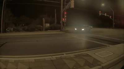 [USA] AZ driver trying not to run a red light challenge (impossible)