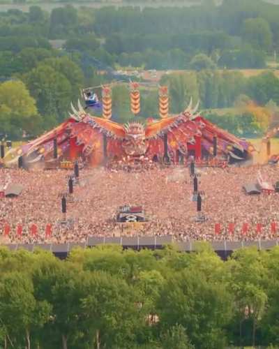 Insane crowd control at Defqon.1’s POWER HOUR