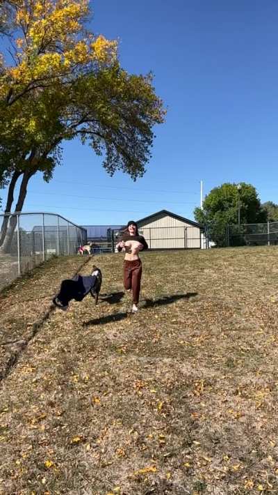 Boobs running wild (: