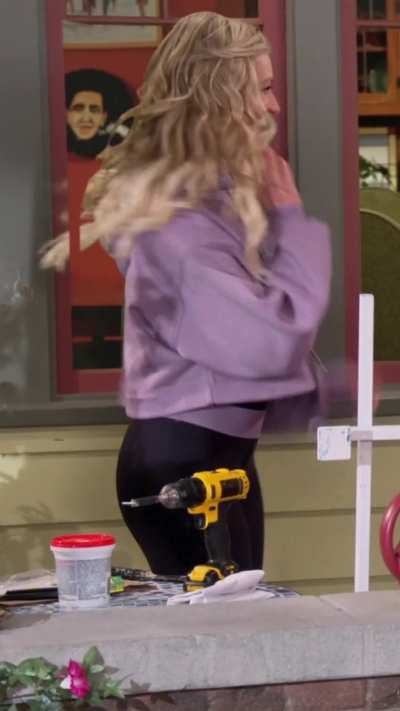 Beth Behrs in 