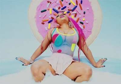 Nicki Minaj opening her legs