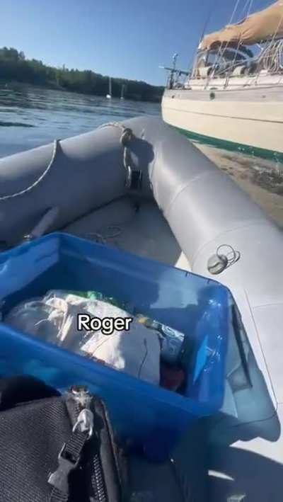VieWER DisCreTion IS AdViCED. LaSt MomeNtS of SuPeR RoGeR's LiFE caPTurEd On FiLm BeFoRe hE diVes inTO ABySs; MisSioN imPowSiBle: SaViNG TiTaN Sub'S TraPped MorTaLs