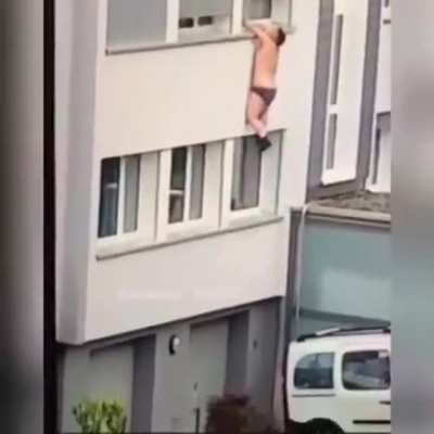 Definitely overestimated his parkour skills