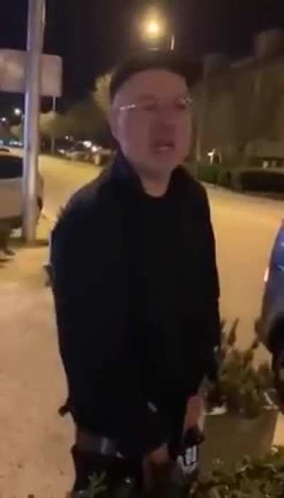 Gradonačelnik Vuco mokri po ulici