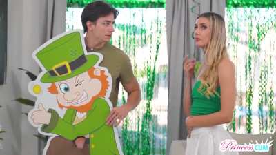 Sucking Leprechaun Cock (Nubi<wbr>les-P<wbr>rince<wbr>ss Cum)