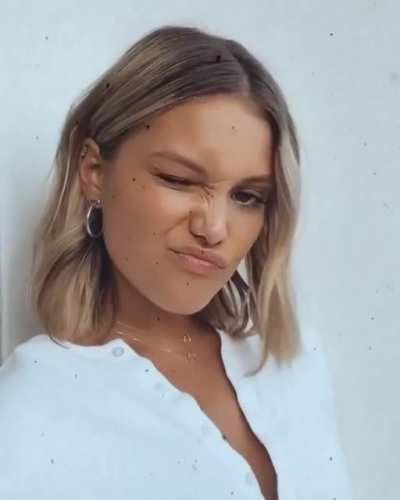 Wink (without text)