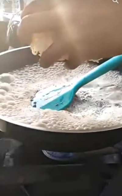 Pastry maggi