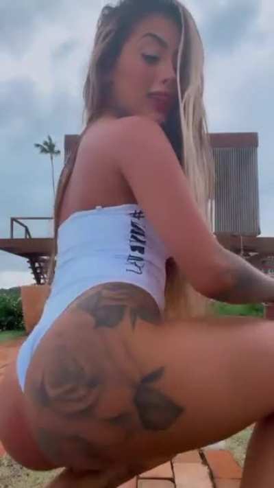 Mc Mirella