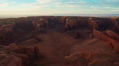 Apple IOS Screensaver: Monument Valley, Utah - UFO / Fastwalker Sighting (We've had a UFO video installed on our laptops all along, mind-blown)