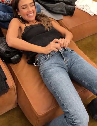 Jessica Alba - Wow