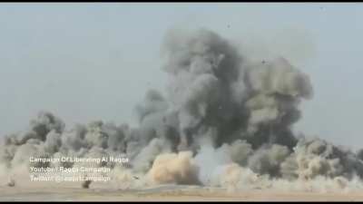 IS VBIED prematurely detonated by a French Javelin missile - 2016