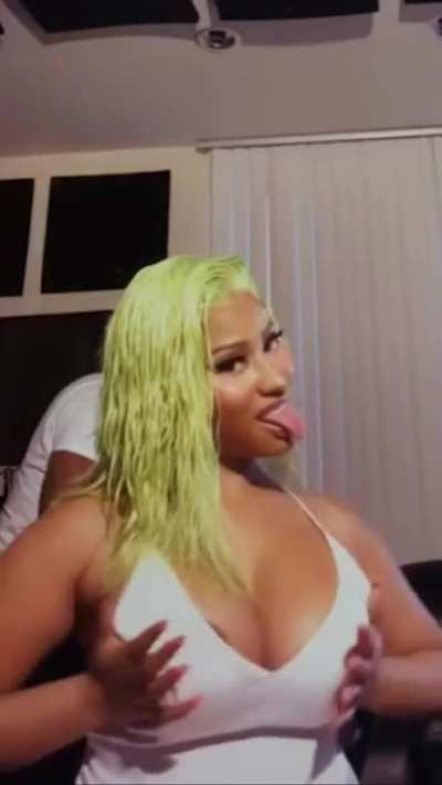 Nicki minaj nut material 💦💦💦