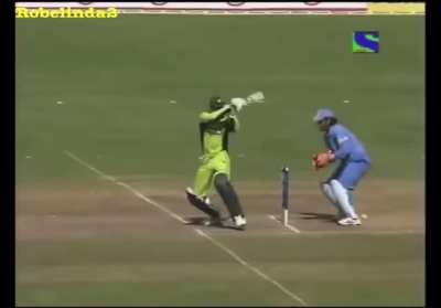 Inzamam funny run out