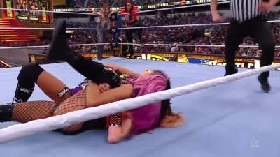 Damage CTRL dominating Becky Lynch
