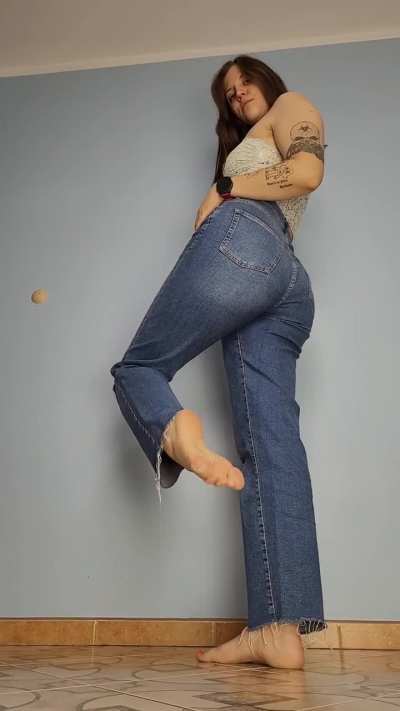 Arch and scrunch