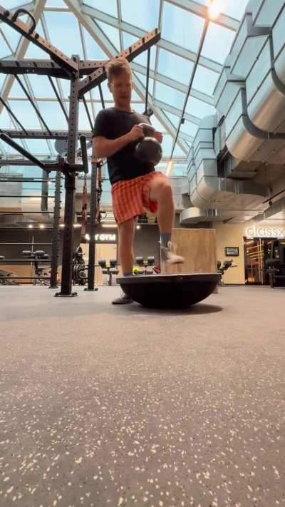 20kg pistols on wobbly platform